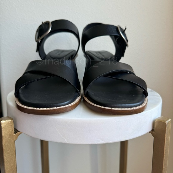 Everlane Leather Buckle Heel Sandals Black size 10 Block Chunky Heel Big Buckle - Picture 9 of 16